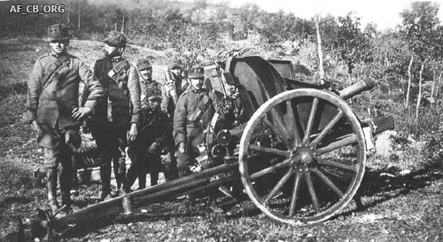  Fig. 7 - III° reggimento artiglieria da campagna sul fronte Isontino. In evidenza il cannone da 75 mod. 1911, uno dei pezzi in dotazione al Reggimento (collezione Marco Pasquali)