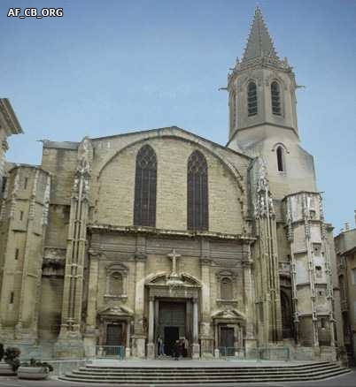 La cattedrale di Carpentras (21195 byte)