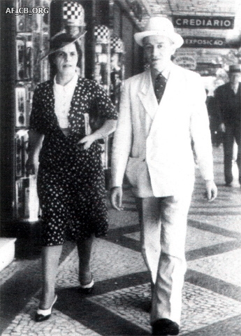 Emma Neri a spasso col marito Nello Garavini a Rio de Janeiro