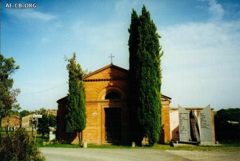 L'oratorio della Villa Rossi e il monumento eretto in memoria dei caduti nel 50° anniversario dell'eccidio
