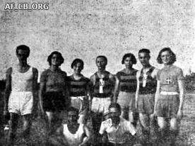 La squadra della Bologna Sportiva, con le olimpioniche Valla e Testoni, vincitrice della Coppa "Valsenio"
