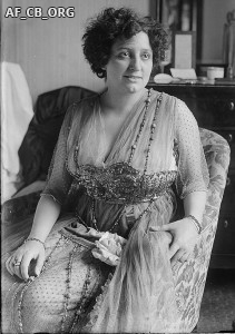 Claudia Muzio nel 1918 (immagine tratta da Wikipedia)