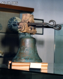 La campana di stazione di Castel Bolognese nell'Antiquarium comunale (oggi Museo civico)